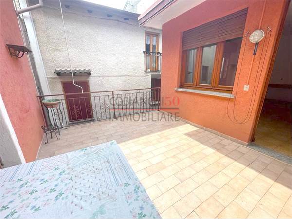 2 bedroom apartment for sale in Oggebbio