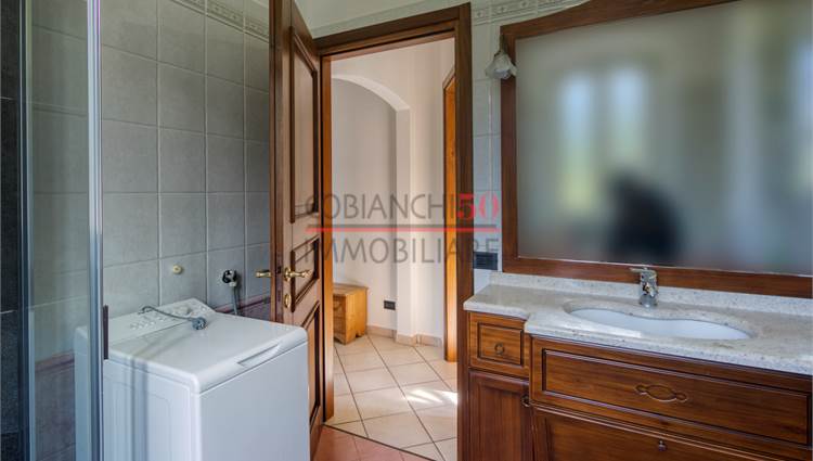 Bagno 2 attrezzato, finestrato con lavanderia