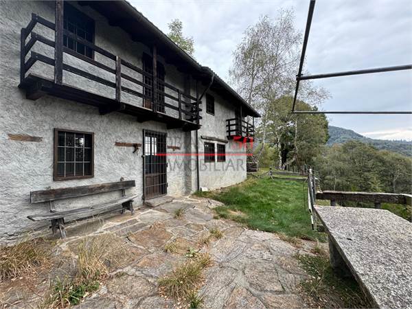 Chalet for sale in Aurano