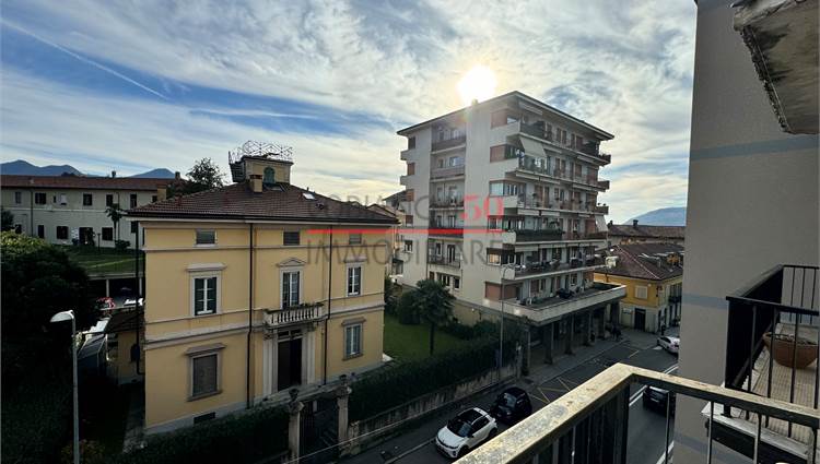 vista dal balcone  su Viale Azari 