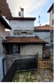 secondo rustico da ristrutturare