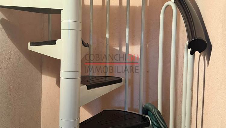 ACCESSO PER PIANO SECONDO MANSARDA