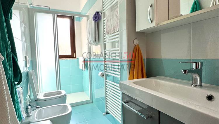 PRIMO BAGNO CON DOCCIA