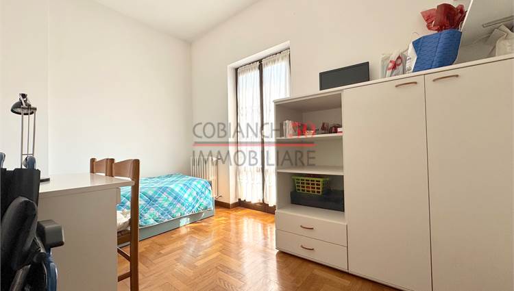 SECONDA CAMERA CON BALCONE
