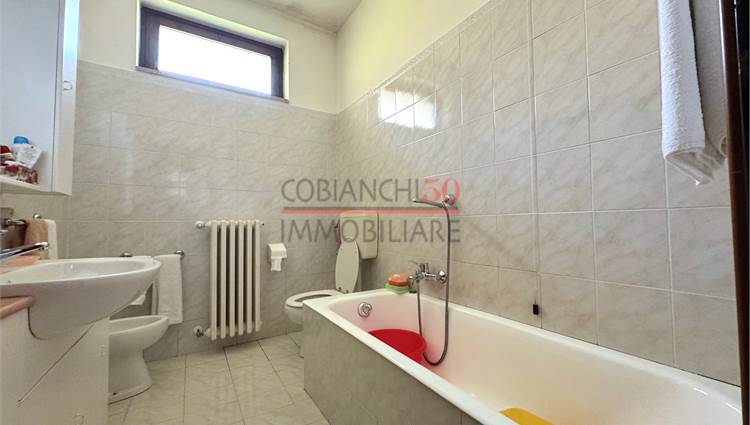 SECONDO BAGNO CON VASCA
