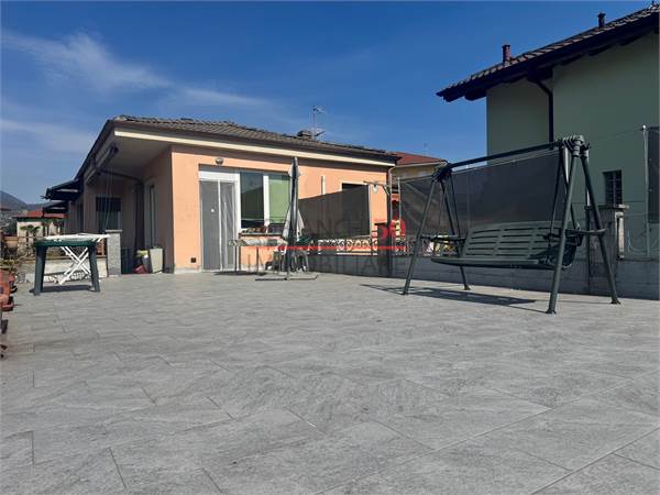 PALLANZA, BILOCALE CON AMPIA TERRAZZA E MAGAZZINO 