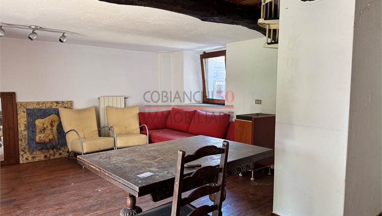 zona giorno soggiorno con cucina piano terra