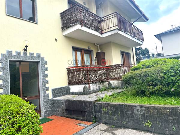 VERBANIA , AMPIO TRILOCALE CON TERRAZZA E BOX