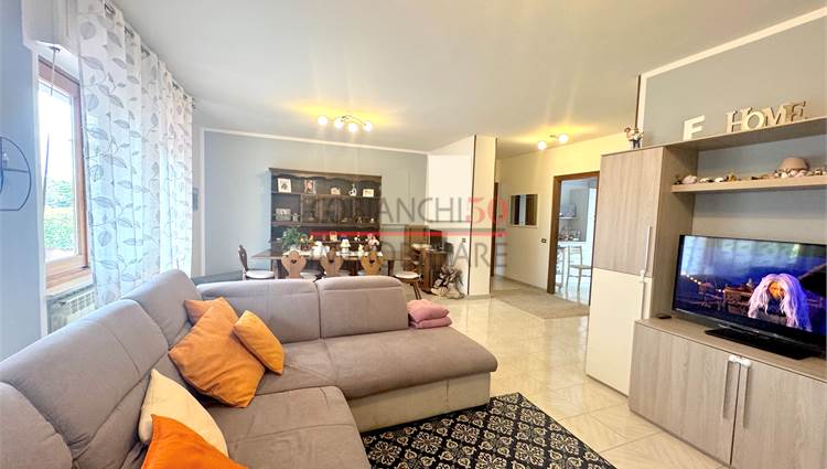 soggiorno con sala pranzo