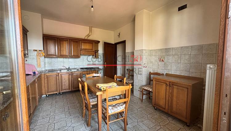 cucina abitabile con terrazza coperta