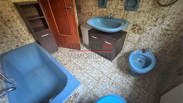 primo bagno con vasca 