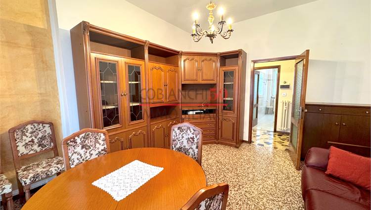 Soggiorno con balcone 