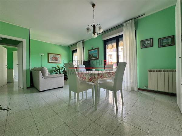 PALLANZA , TRILOCALE CON TERRAZZO E GARAGE 