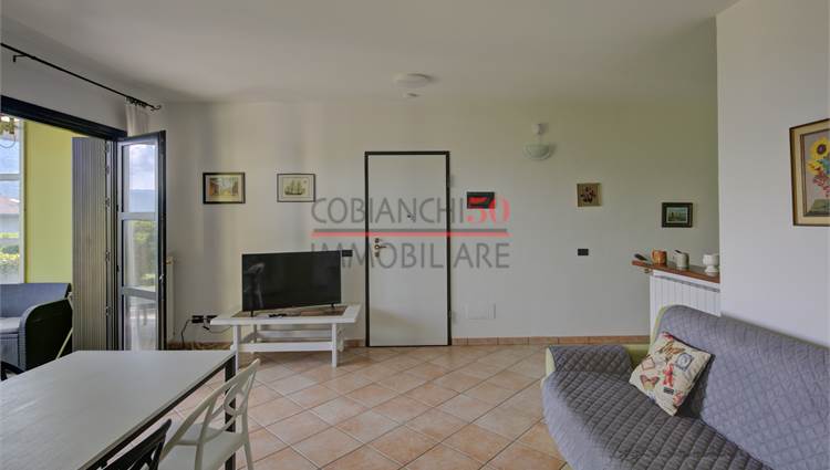 interno piano terra soggiorno 