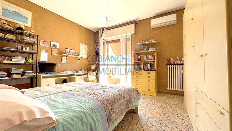 camera matrimoniale con balcone