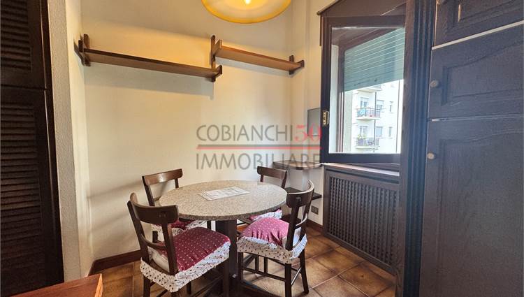 cucina abitabile con secondo balcone 