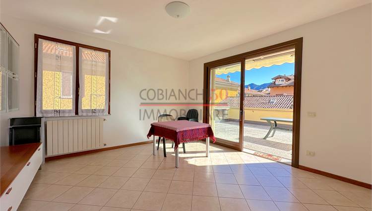 soggiorno con sala pranzo