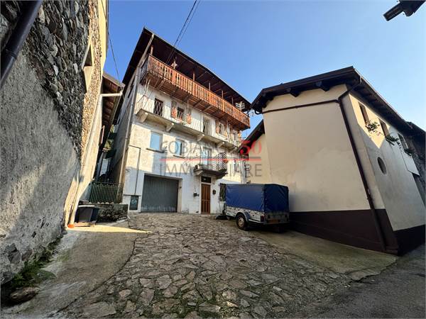 Town House for sale in Verbania