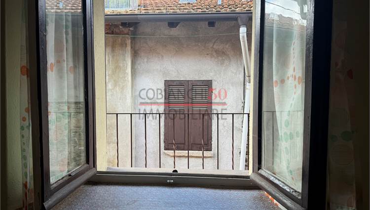 FINESTRA DEL SOGGIORNO 