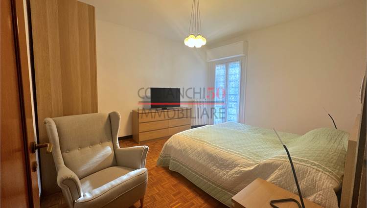 camera matrimoniale con balcone privato