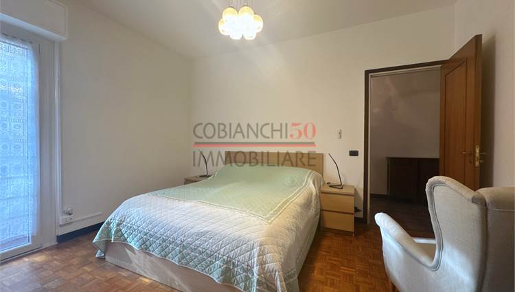 camera matrimoniale con balcone privato