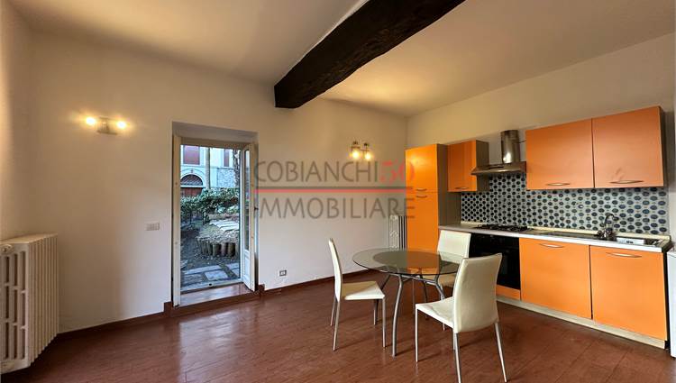  zona giorno con giardino