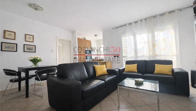  cucina a vista e accesso alla terr