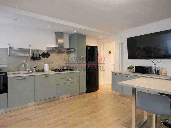 Town House for sale in Bee