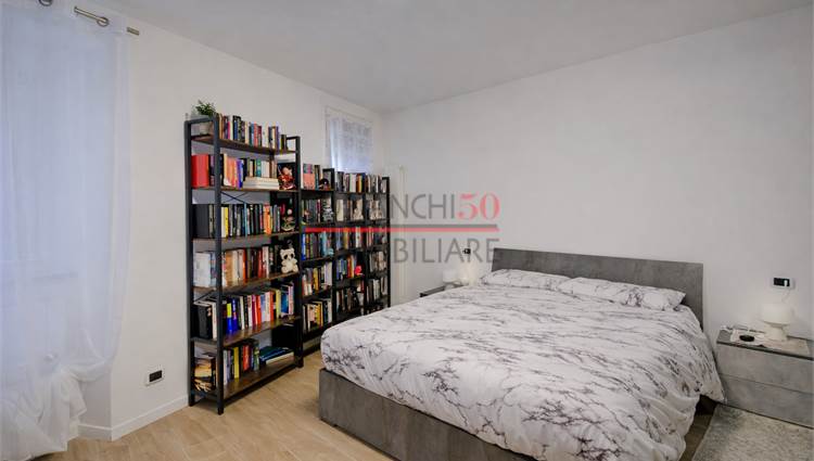 Camera da letto piano t