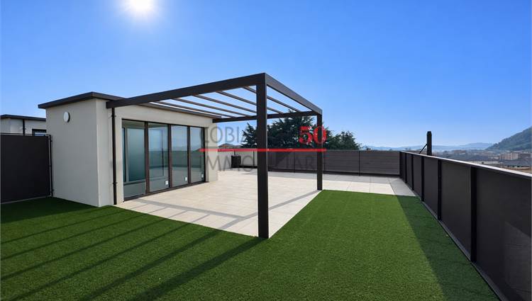 ROOF TOP