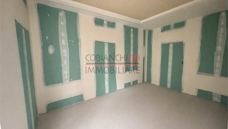 piano terra , camera matrimoniale con bagno 