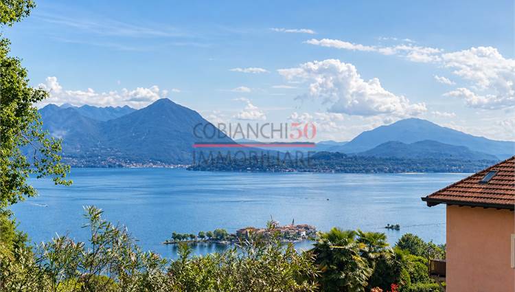 vista lago dal giardino 