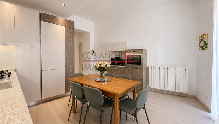 cucina abitabile con balconcini