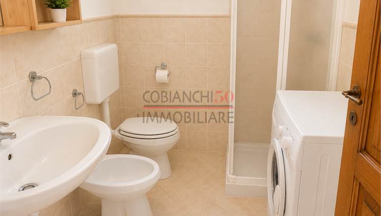 P1 BAGNO FINESTRATOC CON BOX DOCCIA 