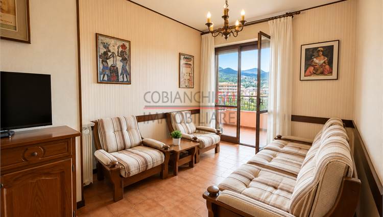 zona giorno con accesso al terrazzo 