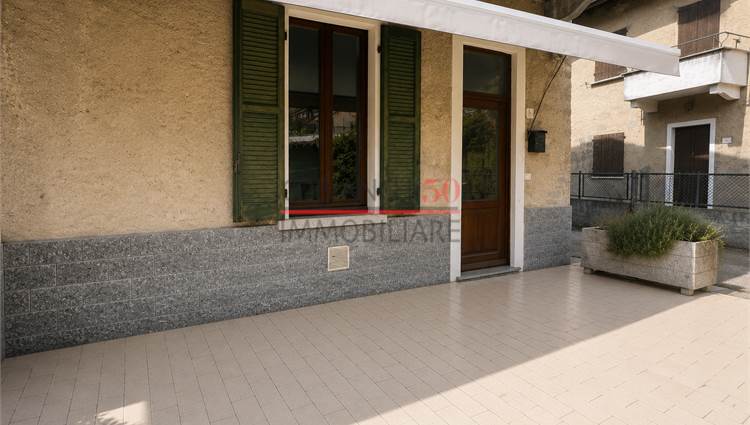 P.T terrazza frontale con ingresso 