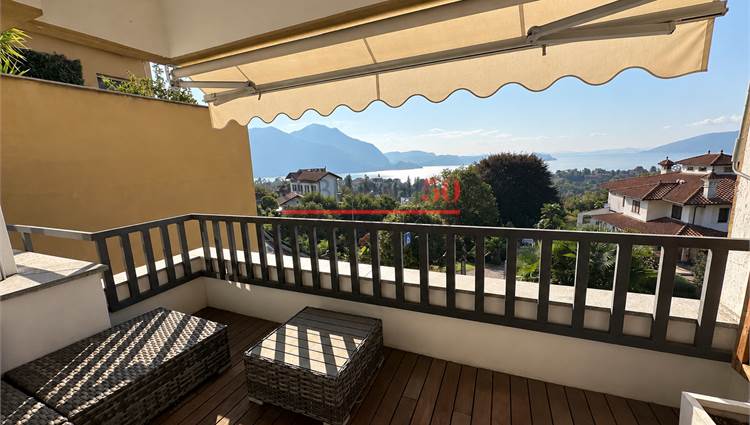 Terrazza con vista Lago